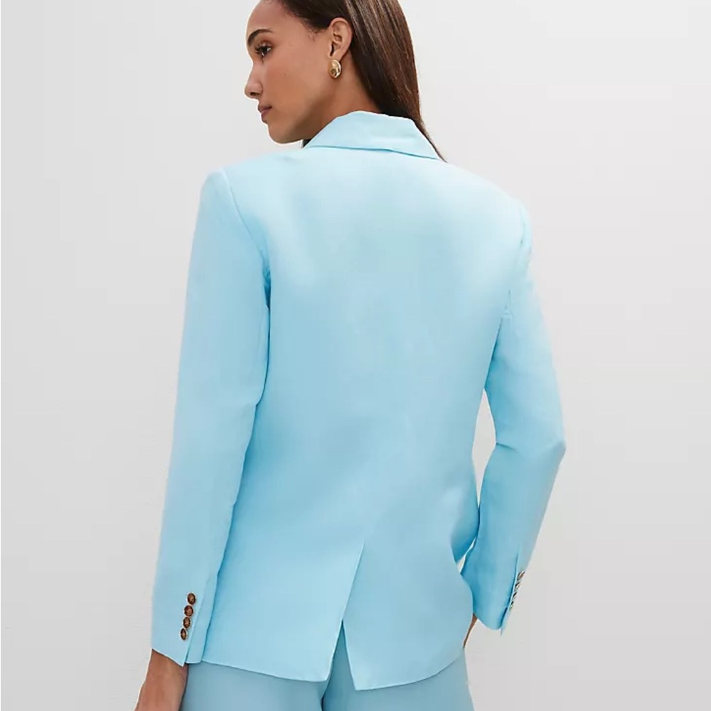 Ann Taylor The Relaxed Double Breasted Blazer in Linen Blend - Picture 4 of 7